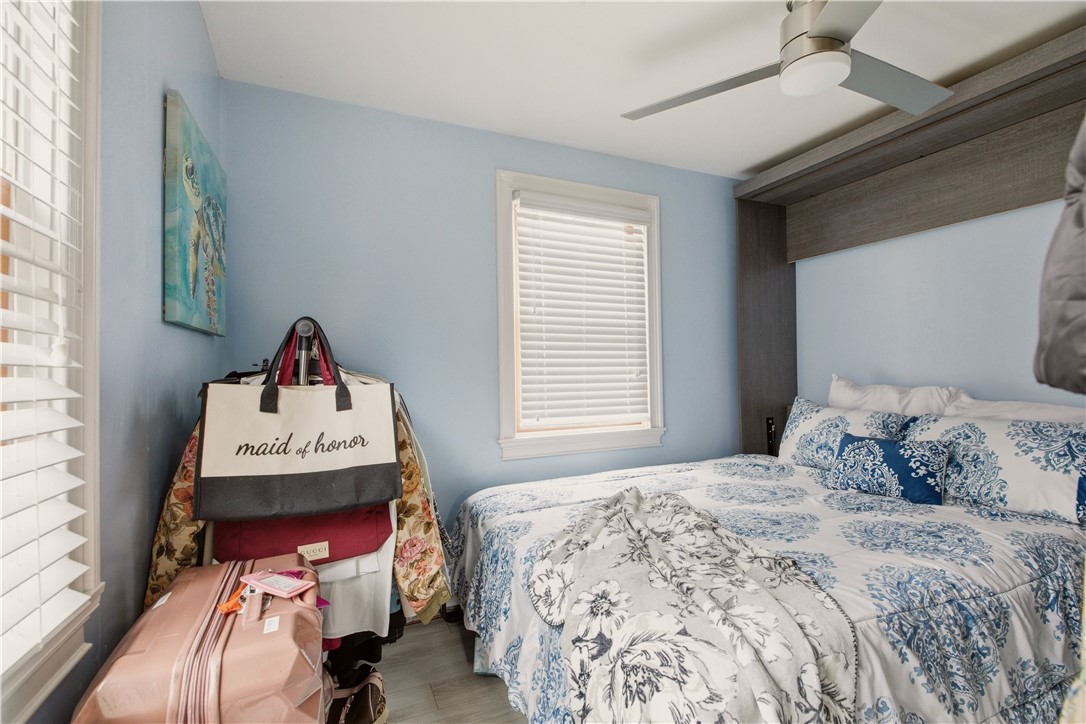 9 Bacheller Street Newport, RI 02840 - Photo 18 of 24