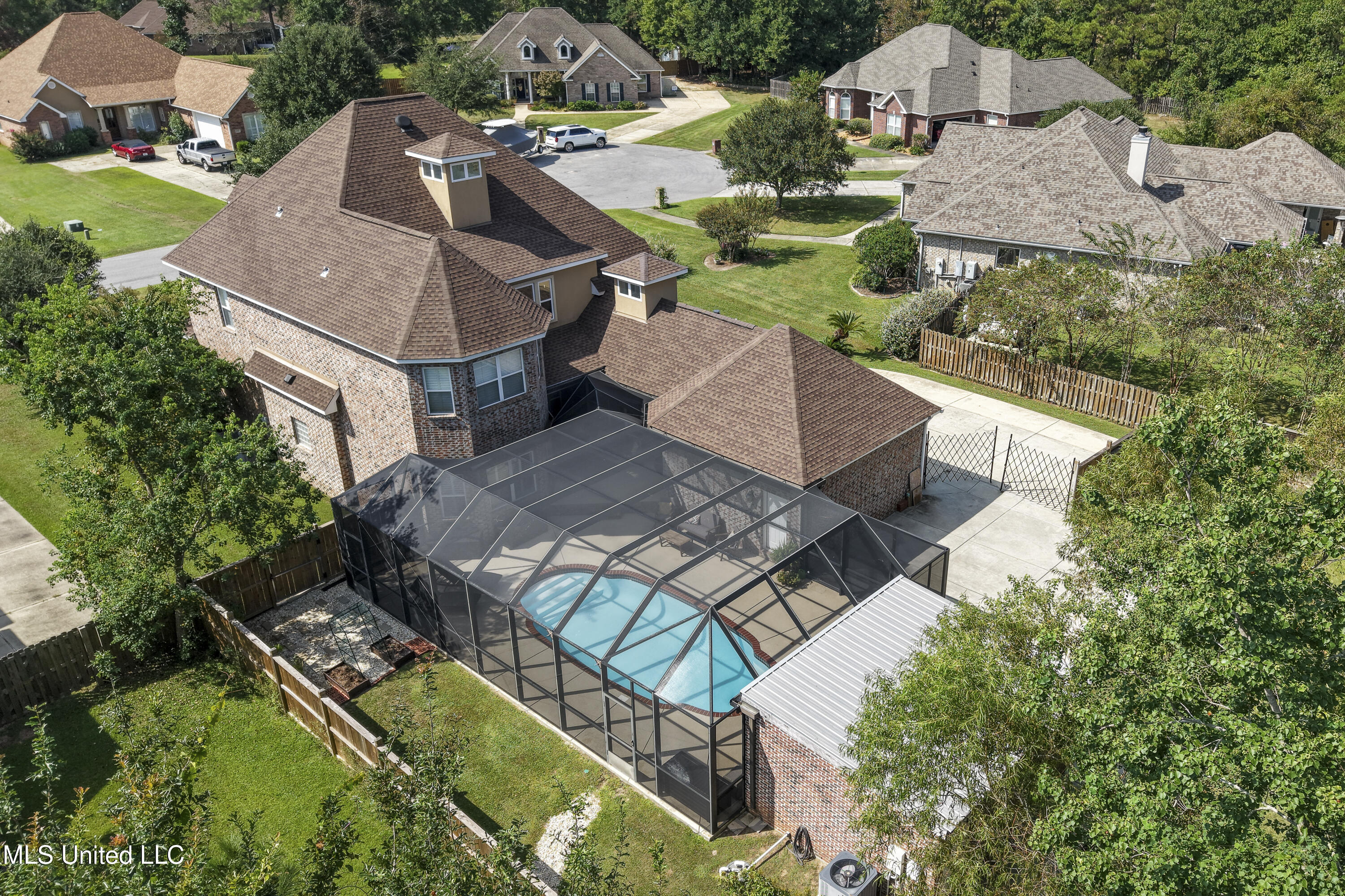 6305 Silverleaf Drive Ocean Springs, MS 39564 - Photo 2 of 88 0008