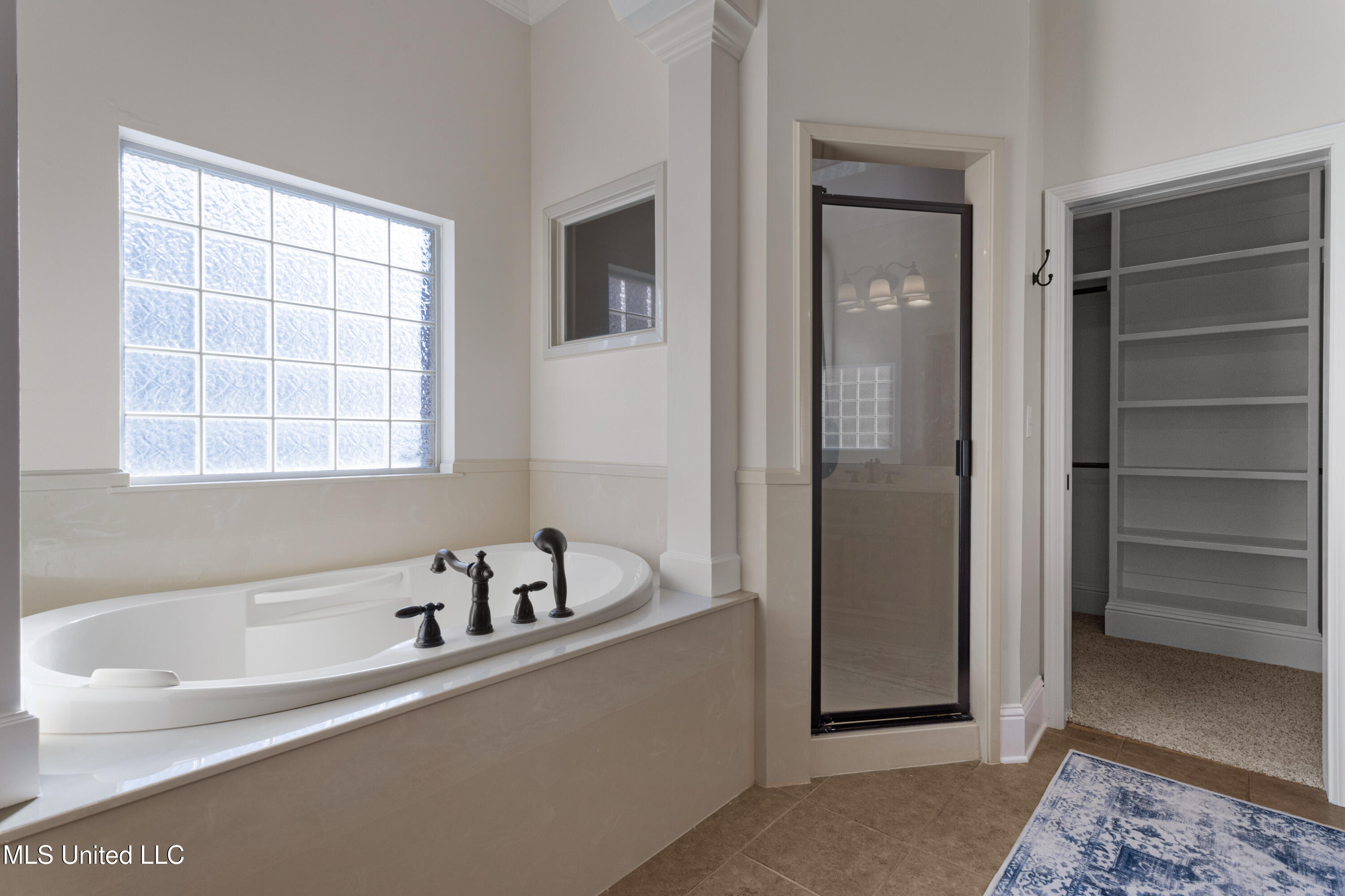 6305 Silverleaf Drive Ocean Springs, MS 39564 - Photo 30 of 88 0032