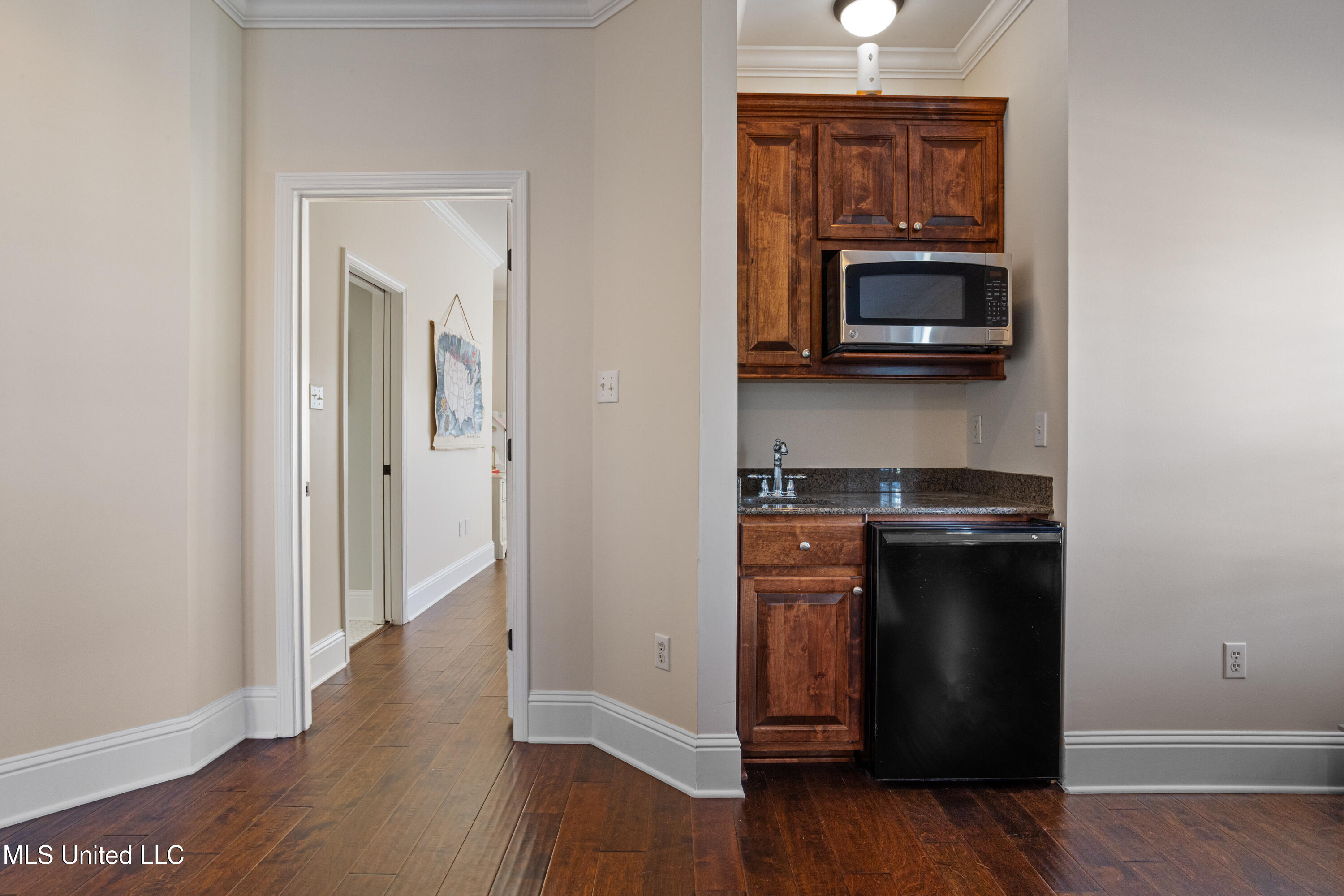 6305 Silverleaf Drive Ocean Springs, MS 39564 - Photo 41 of 88 0045