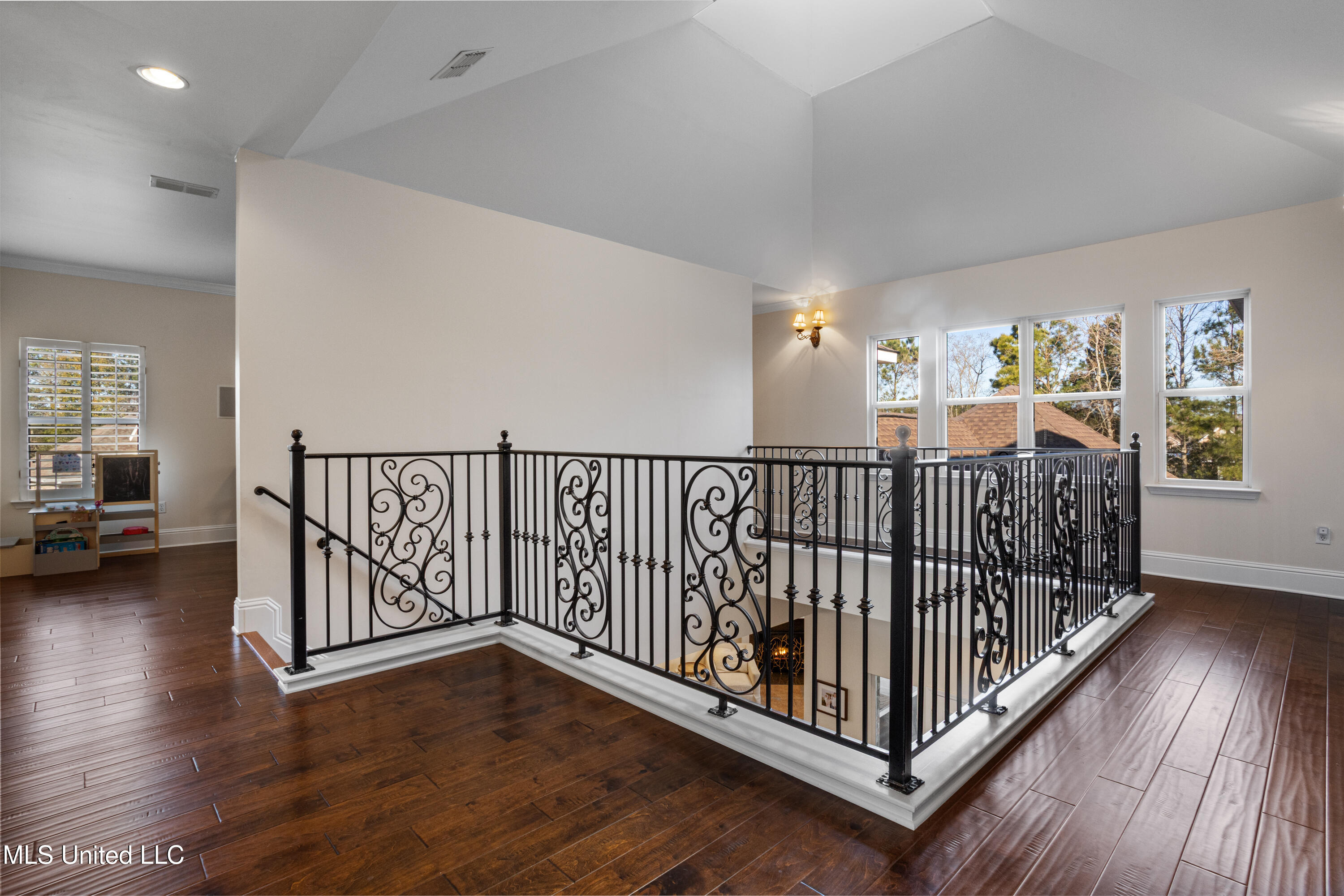 6305 Silverleaf Drive Ocean Springs, MS 39564 - Photo 42 of 88 0046