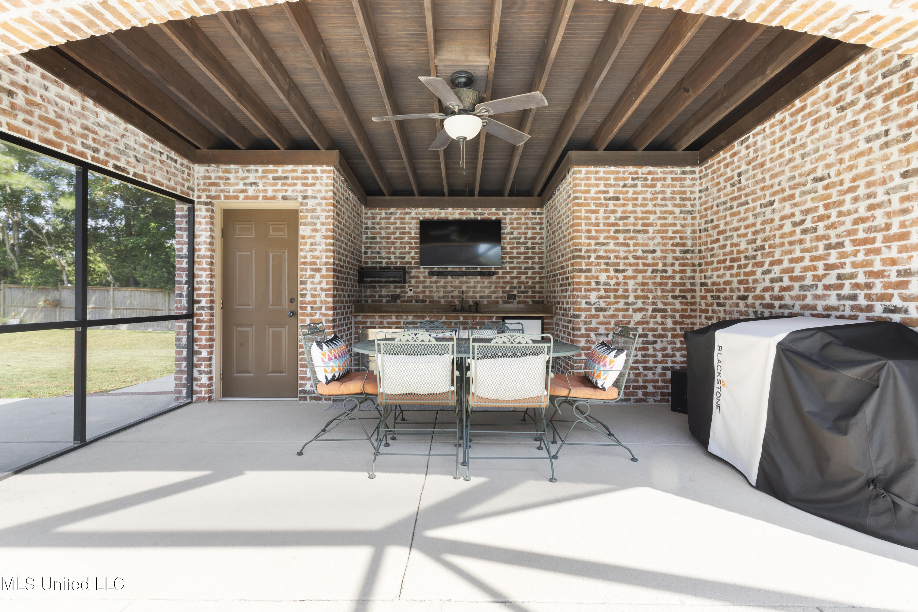 6305 Silverleaf Drive Ocean Springs, MS 39564 - Photo 72 of 88 0112