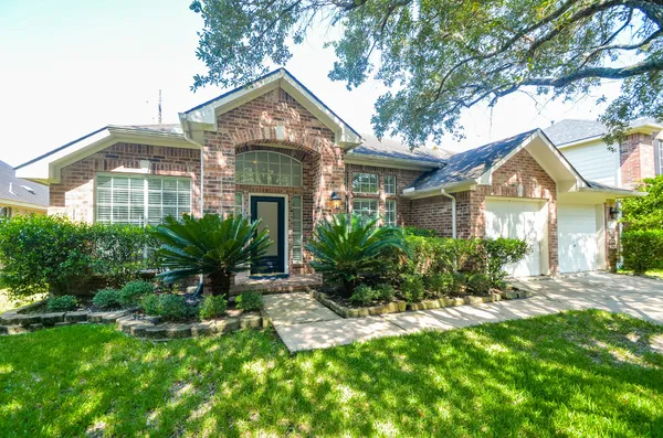 $2,600 | 2218 Millerton Lane, Katy, TX 77450