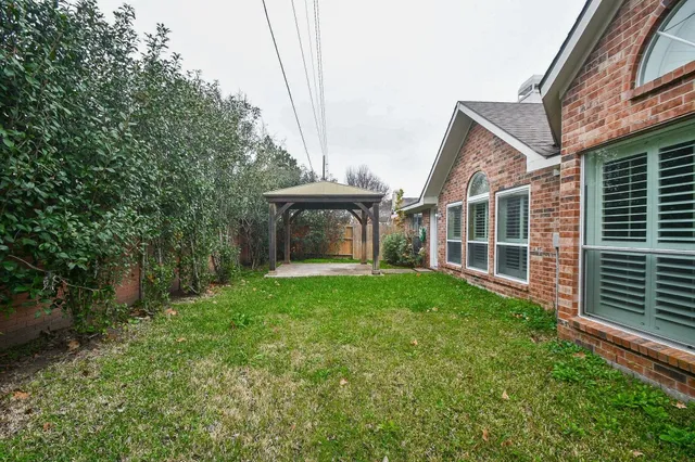 $2,600 | 2218 Millerton Lane, Katy, TX 77450