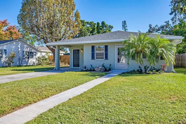 $319,000 | 2803 10th Avenue West, Bradenton, FL 34205