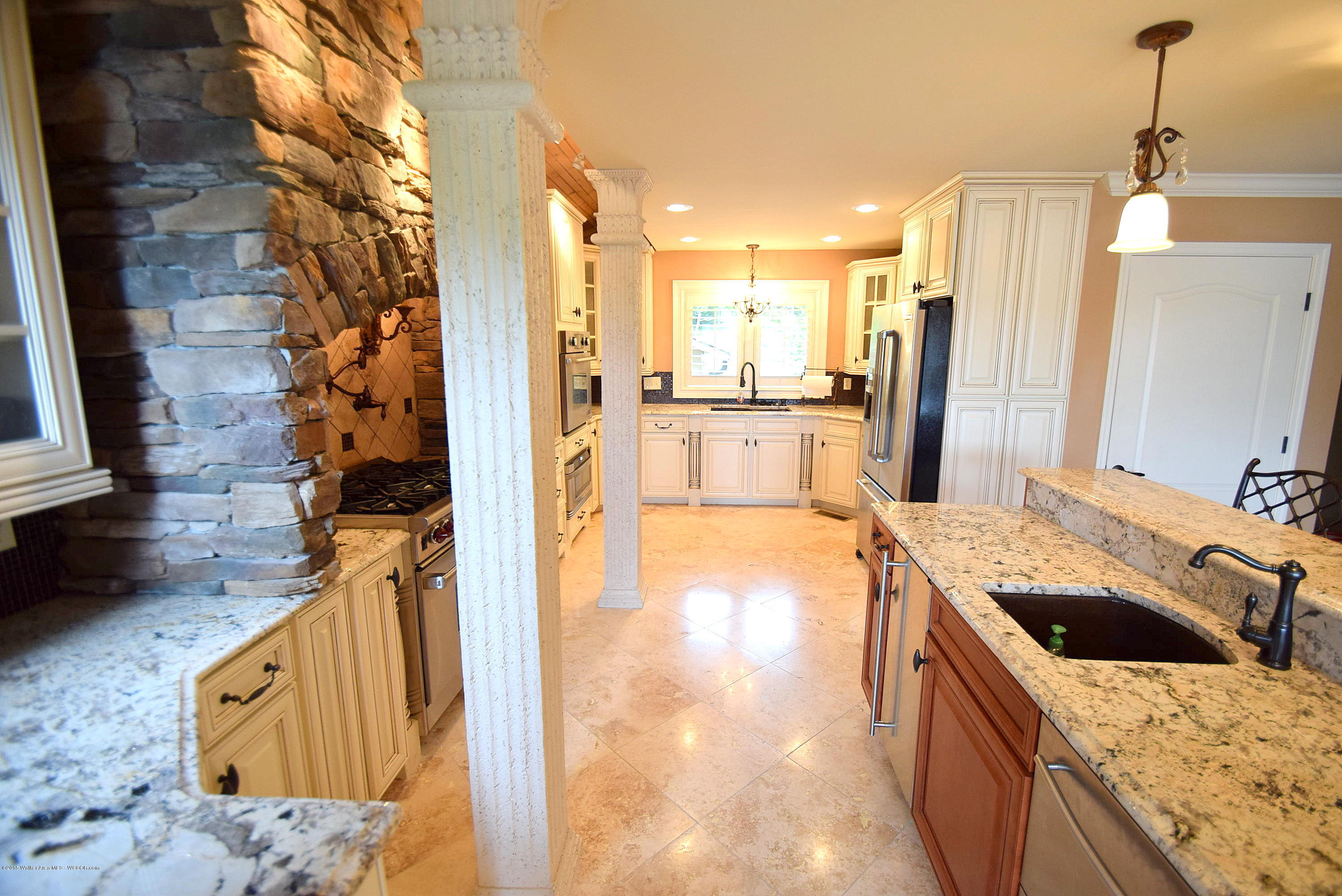 531 Sheltered Cove Road Jasper, AL 35504 - Photo 7 of 37 Gallery Image 7
