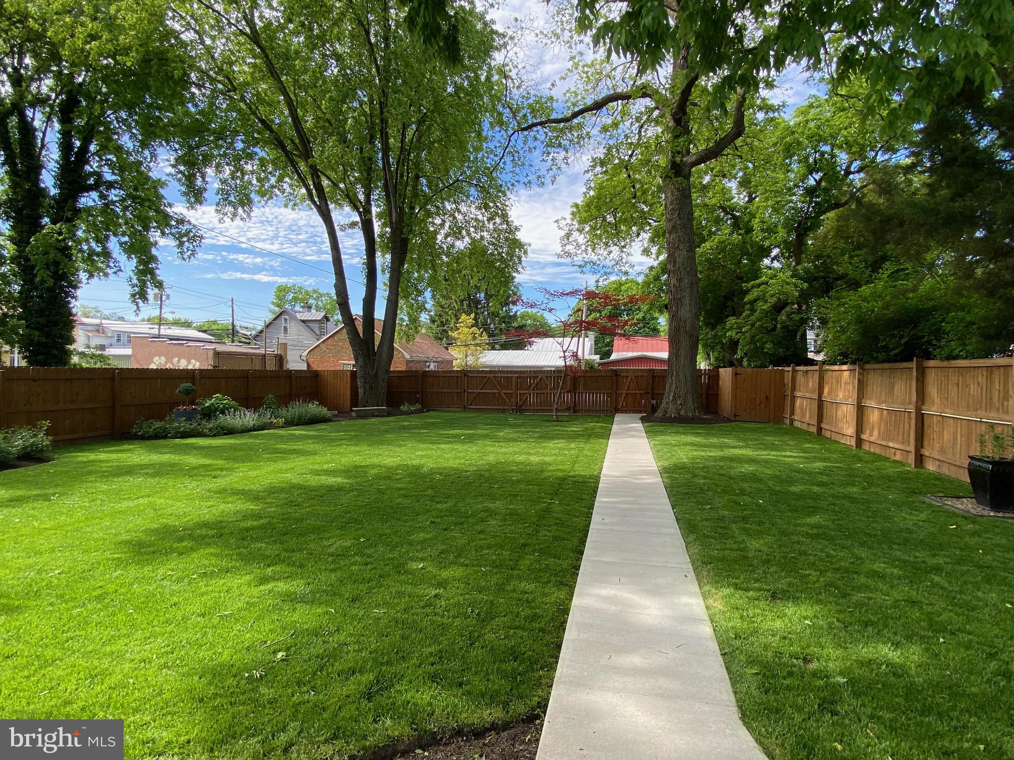 130 East German Street, Unit 201 Shepherdstown, WV 25443 - Photo 21 of 23 a view of park with large trees