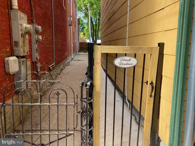 $1,400 | 130 East German Street, Unit 201, Shepherdstown, WV 25443