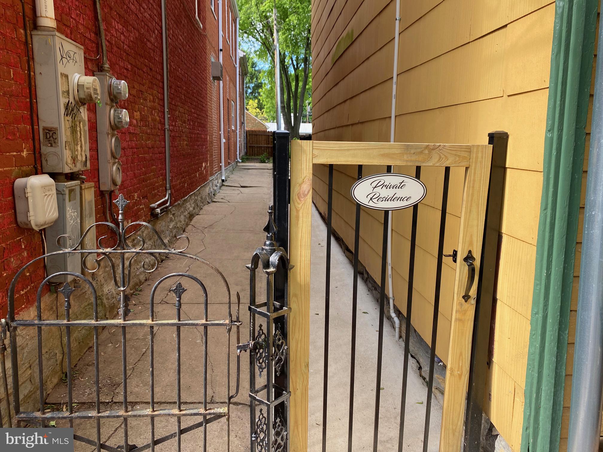 130 East German Street, Unit 201 Shepherdstown, WV 25443 - Photo 23 of 23 a view of entryway with a mirror