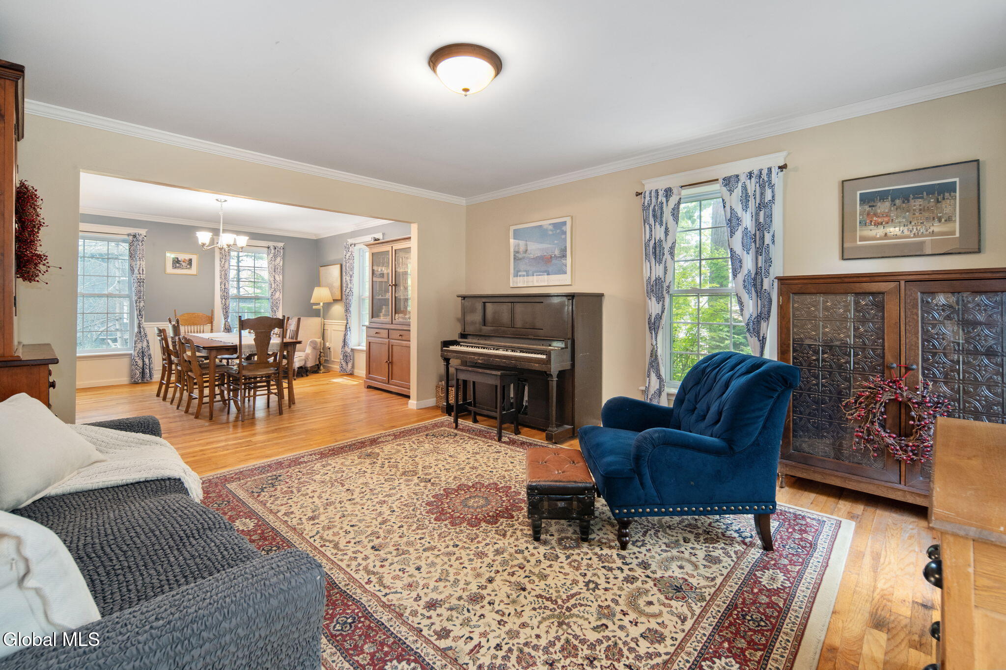 106 Berwick Road Bethlehem, NY 12054 - Photo 6 of 37 9-106BerwickRd_09