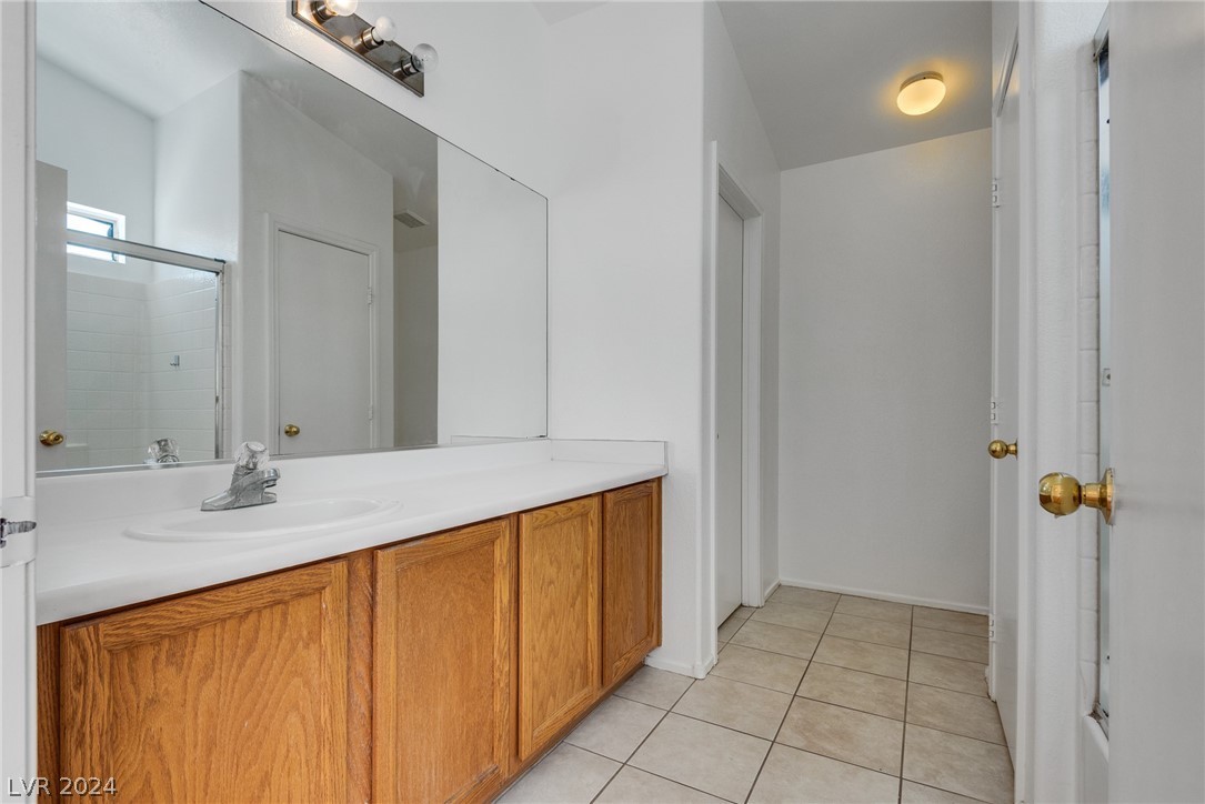 5985 Aimless Street Henderson, NV 89011 - Photo 12 of 25