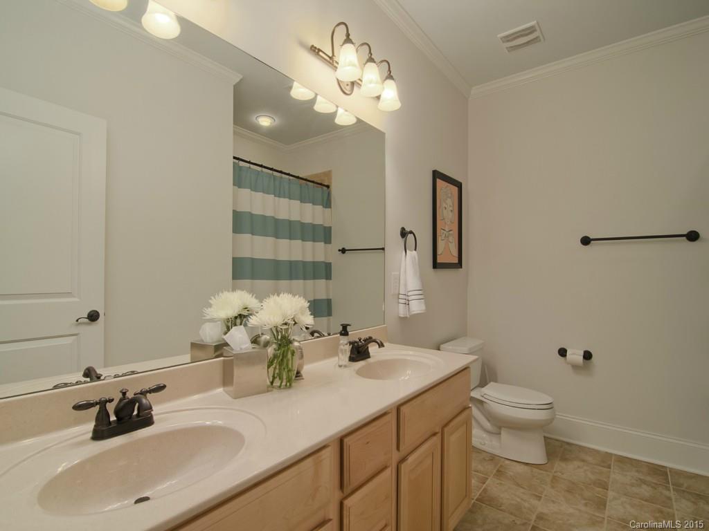 411 Spring Street, Unit 411 Davidson, NC 28036 - Photo 14 of 24 Gallery Image 14