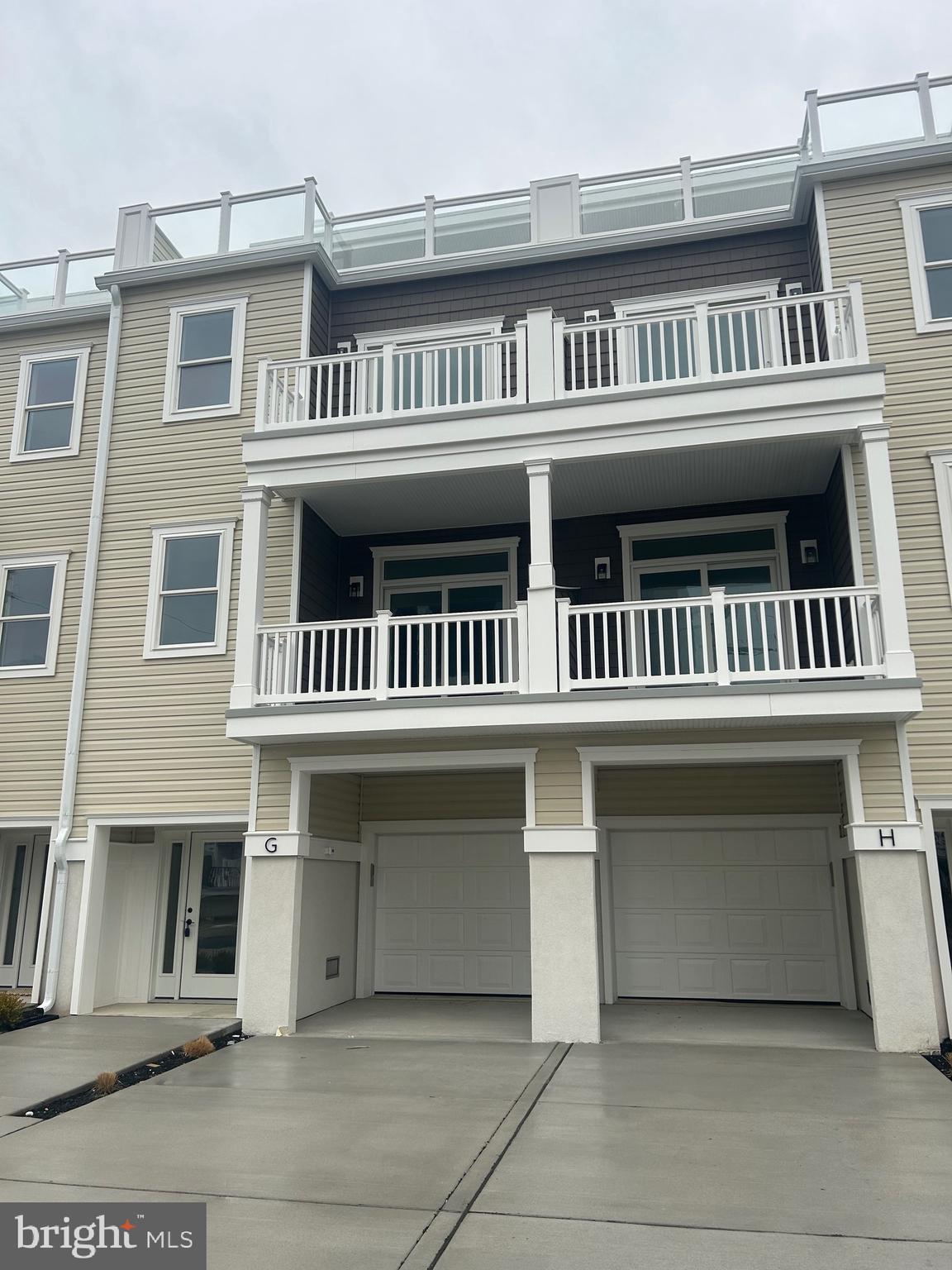 418 Farragut Road, Unit H Wildwood Crest, NJ 08260 - Photo 2 of 28