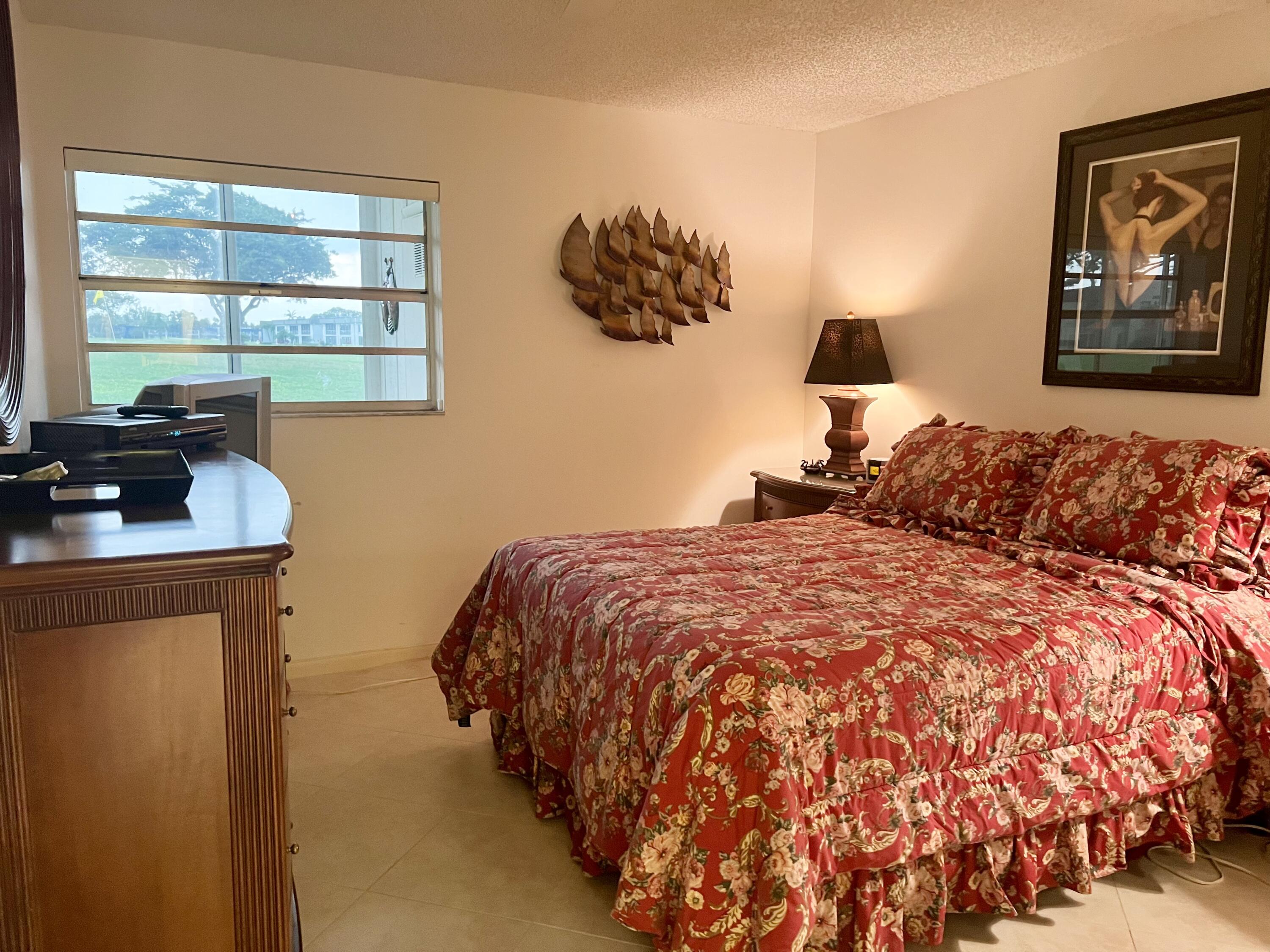 592 Flanders North Delray Beach, FL 33484 - Photo 11 of 33 Master Bedroom