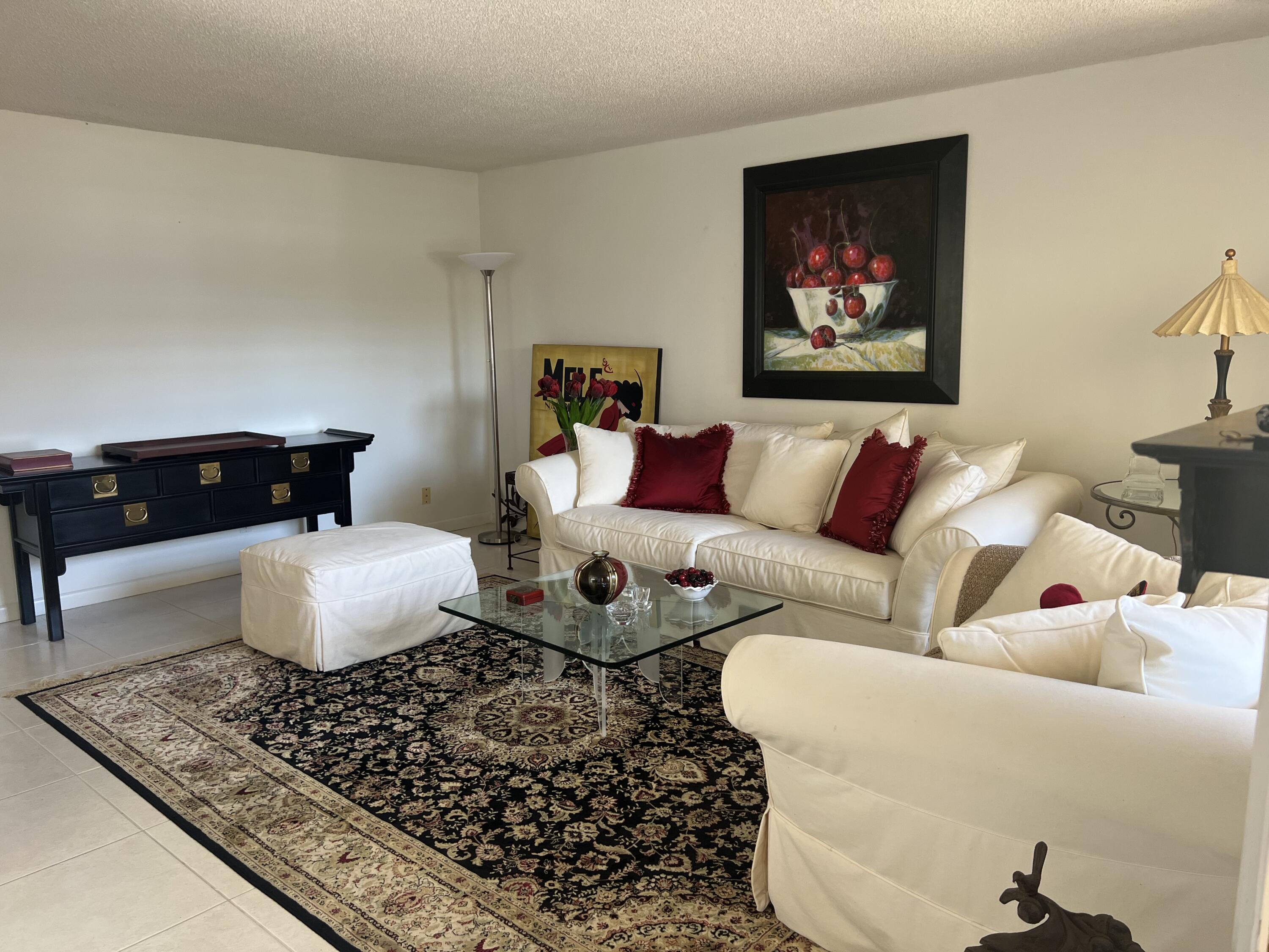 592 Flanders North Delray Beach, FL 33484 - Photo 6 of 33 IMG_2185