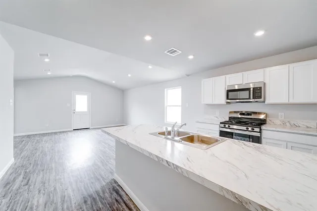 $184,990 | 307 Victory Drive, Mabank, TX 75147