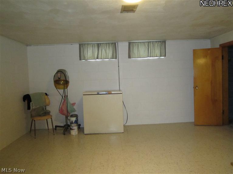 4746 Roadoan Road Cleveland, OH 44144 - Photo 13 of 15 Second half of recreation room.