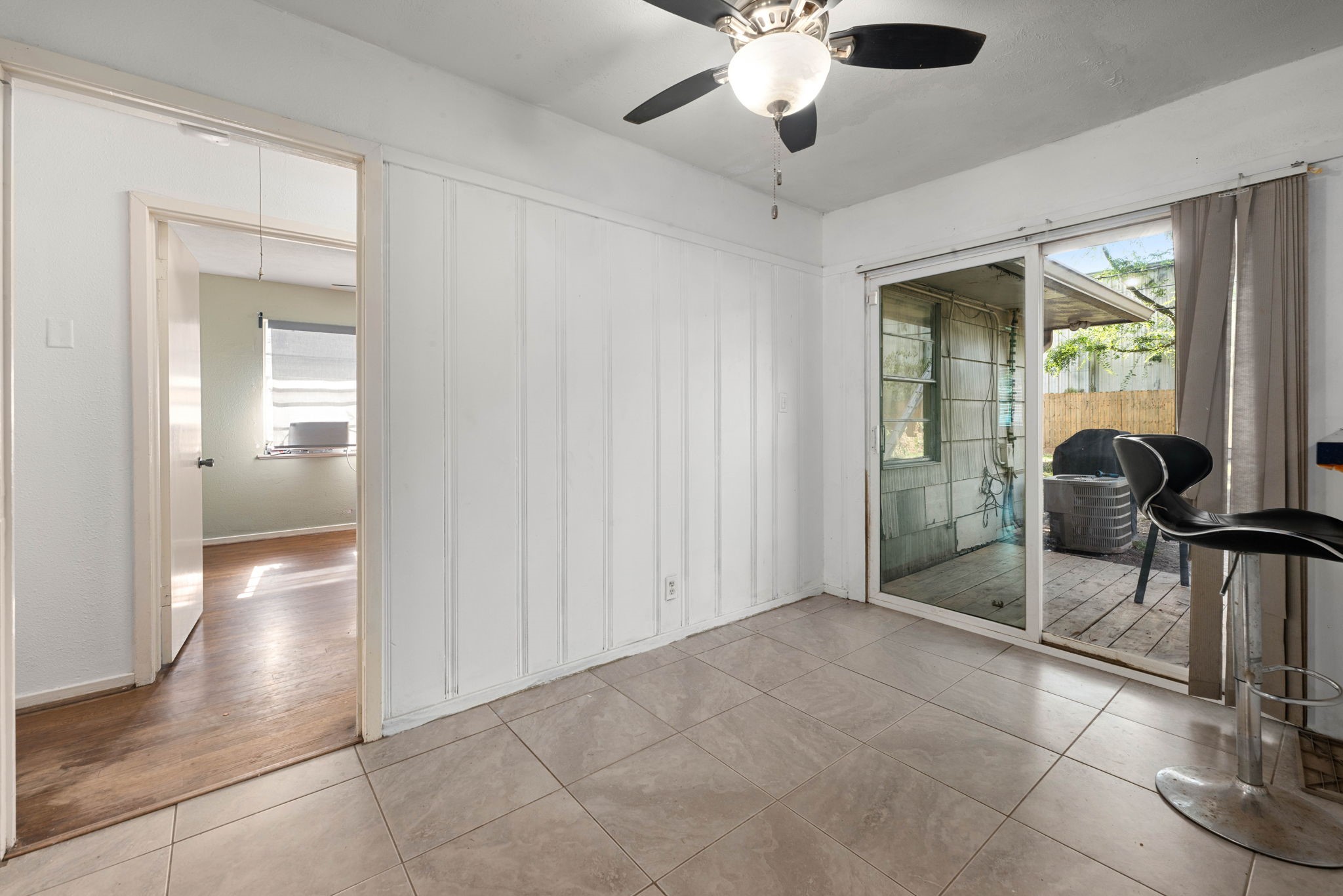 6415 Limestone Street Houston, TX 77092 - Photo 6 of 16 Gallery Image 6