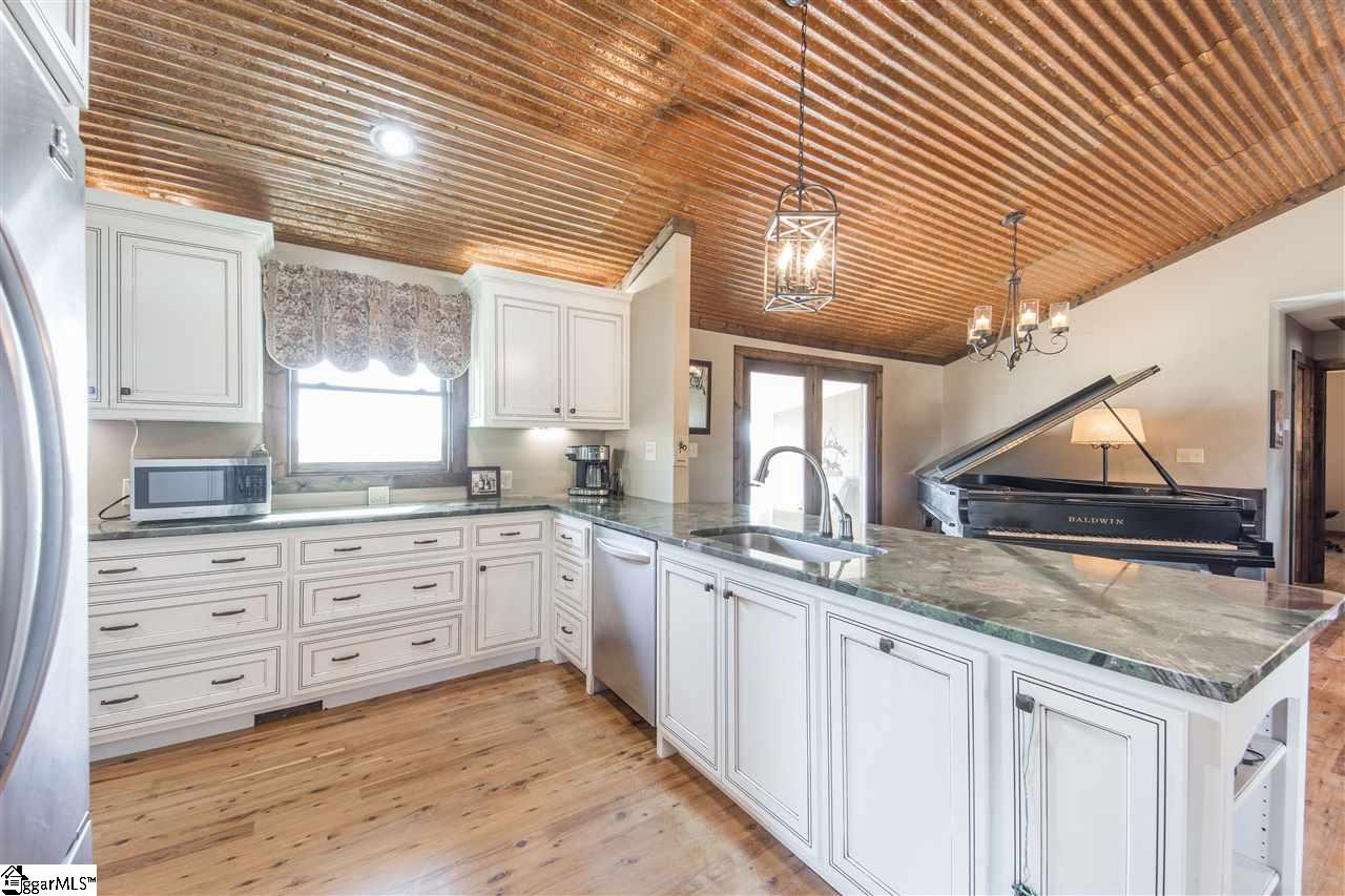 625 Johnny Long Road Iva, SC 29655 - Photo 7 of 27