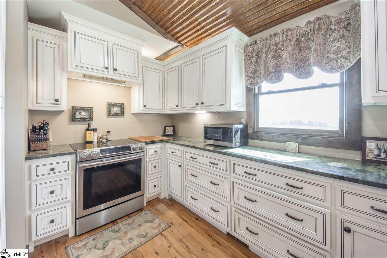 625 Johnny Long Road Iva, SC 29655 - Photo 9 of 27