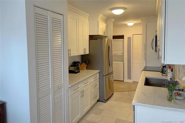 $3,650 | 87 Southport Woods Drive, Southport, CT 06890