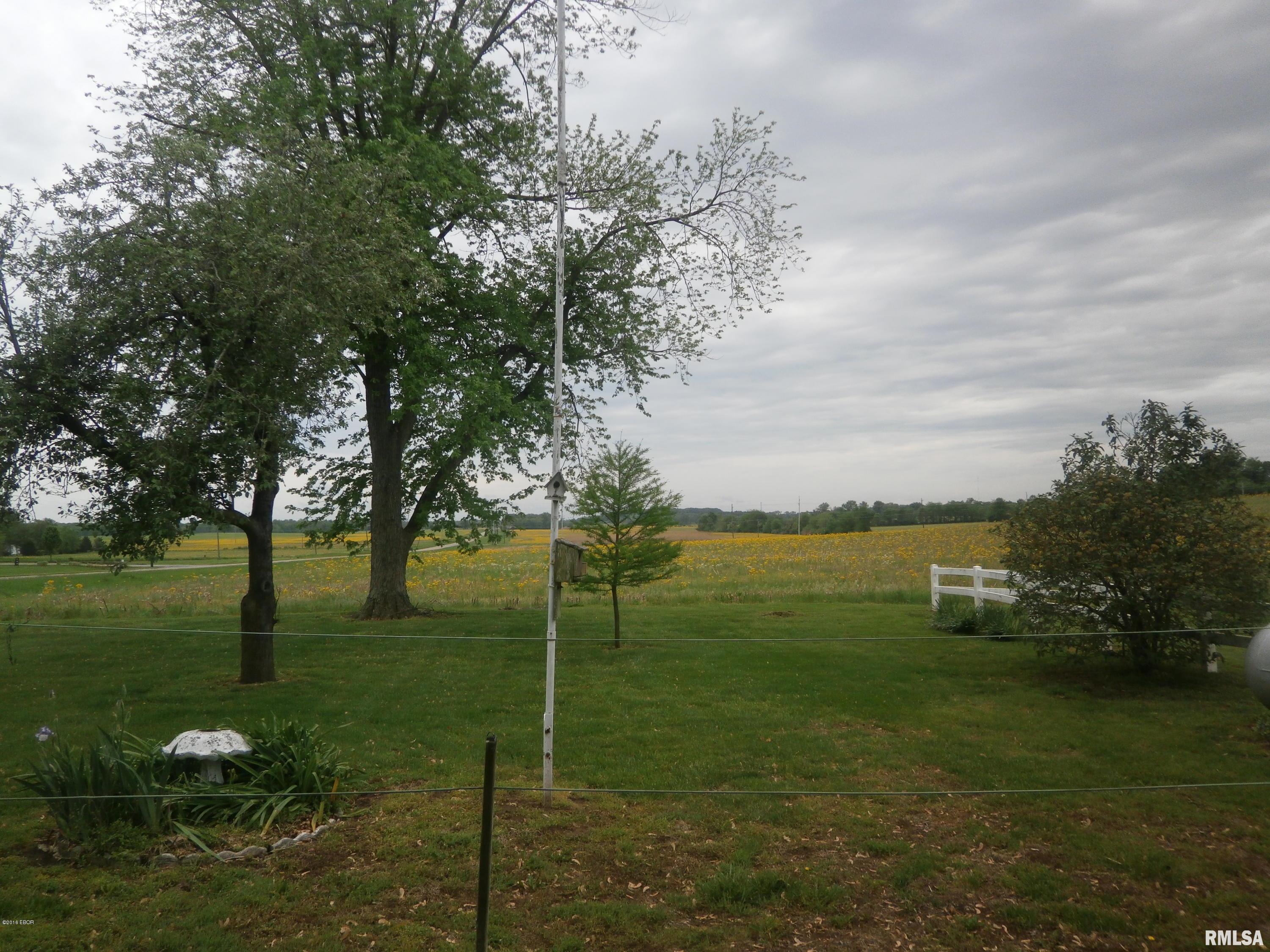 11311 Rend City Road Benton, IL 62812 - Photo 12 of 35