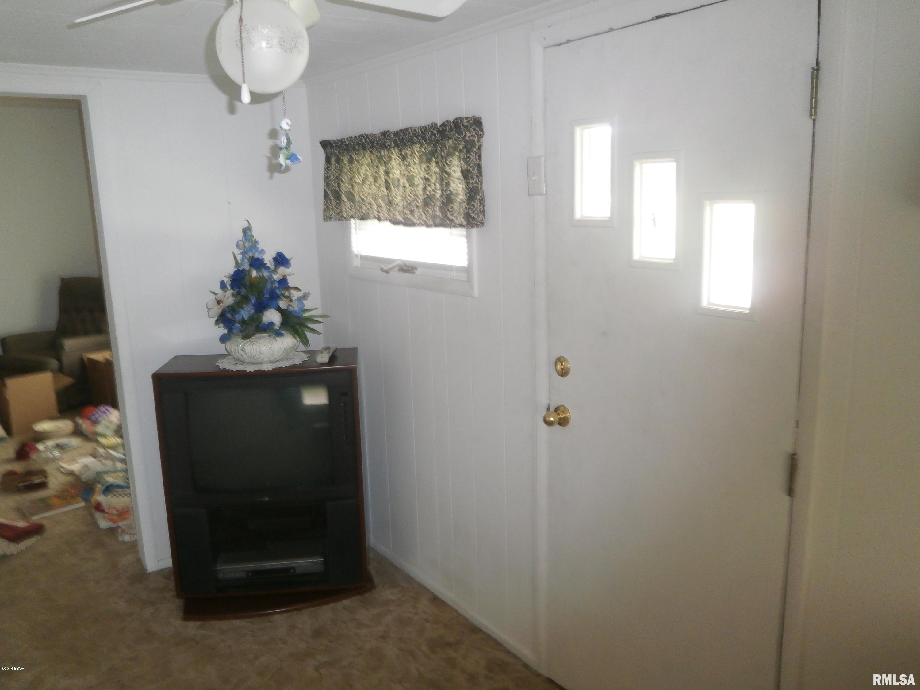 11311 Rend City Road Benton, IL 62812 - Photo 20 of 35