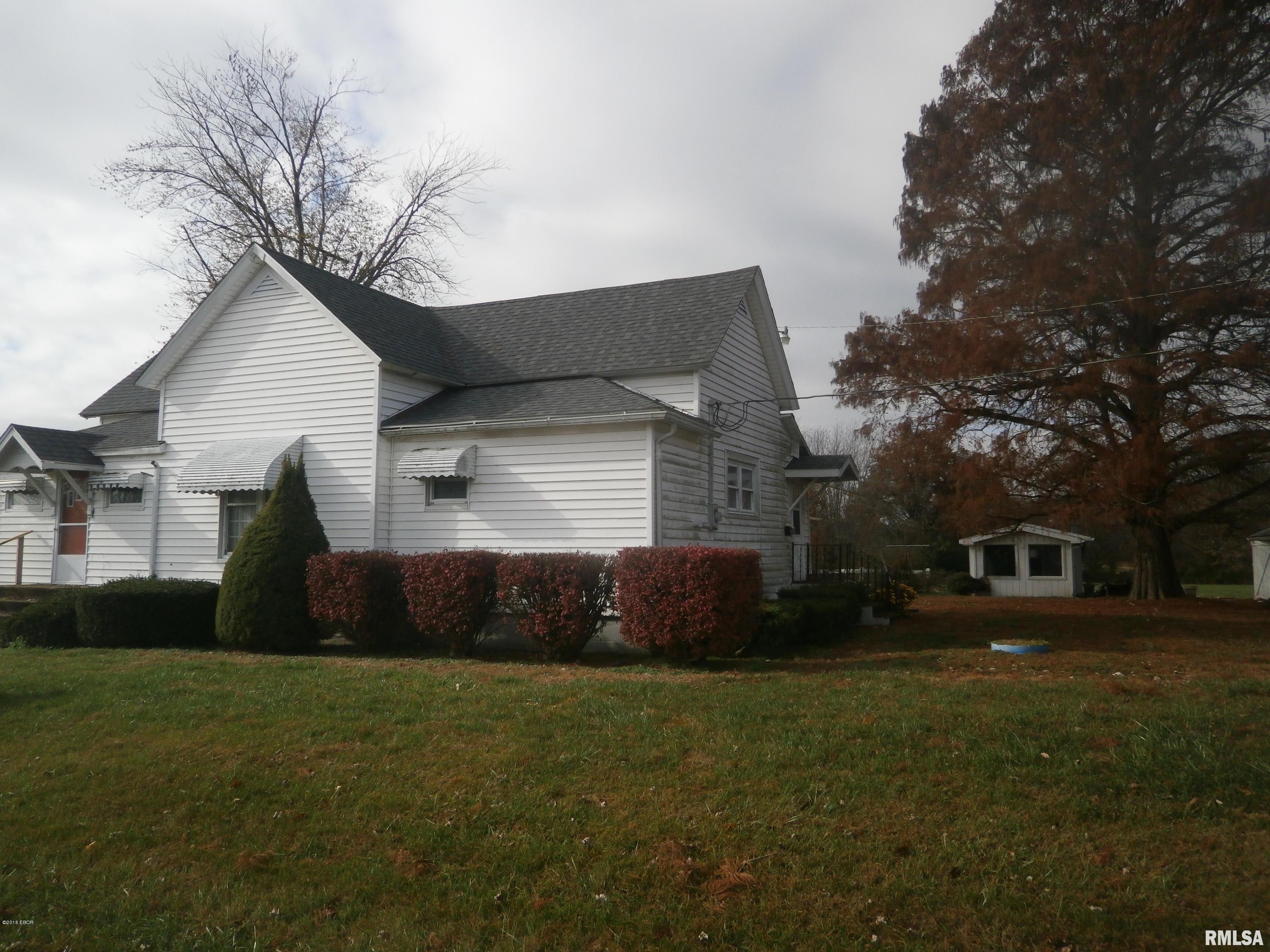 11311 Rend City Road Benton, IL 62812 - Photo 3 of 35