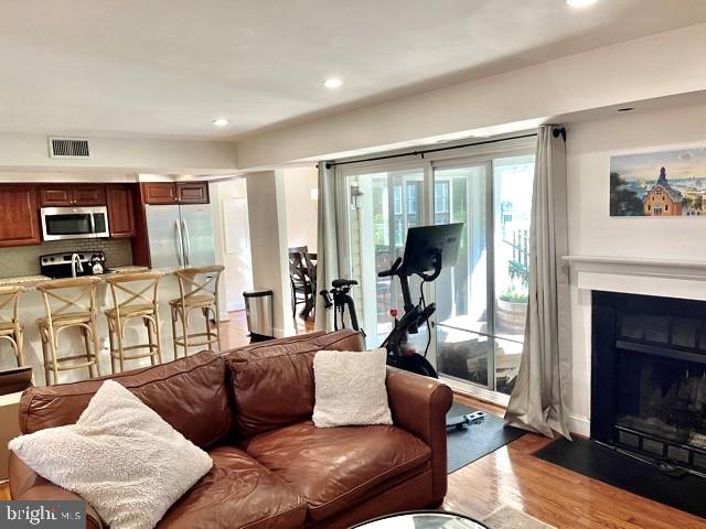 4520 28th Road South, Unit A Arlington, VA 22206 - Photo 10 of 31 Gallery Image 10