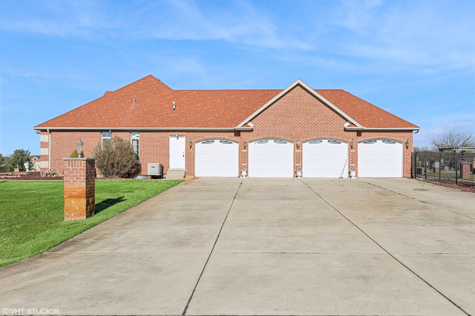 26711 South Anna Lane Monee, IL 60449 - Photo 3 of 43 a house with yard in front of it