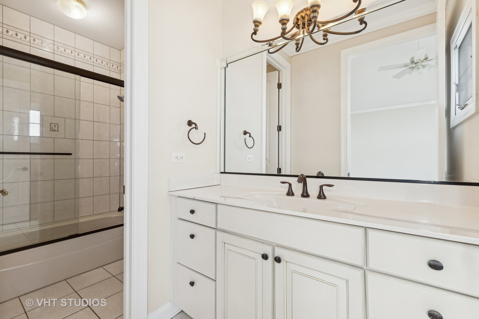 26711 South Anna Lane Monee, IL 60449 - Photo 33 of 43 a bathroom with a sink and a mirror