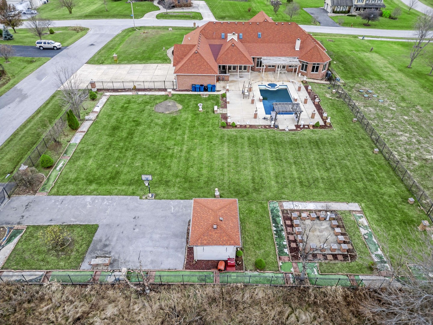 26711 South Anna Lane Monee, IL 60449 - Photo 6 of 43 an aerial view of a house with garden space and street view