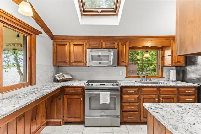 $977,000 | 13 Pine Bluff, Lakeville, MA 02347