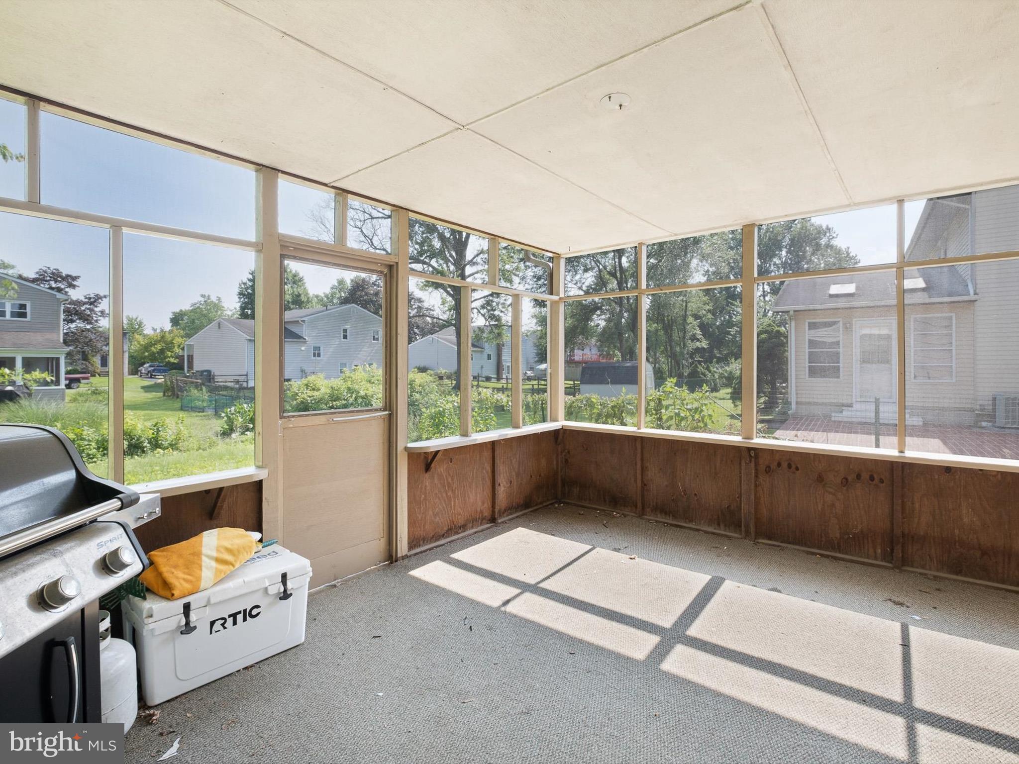 508 Garrick Road Hockessin, DE 19707 - Photo 23 of 25 a room with furniture and a large window