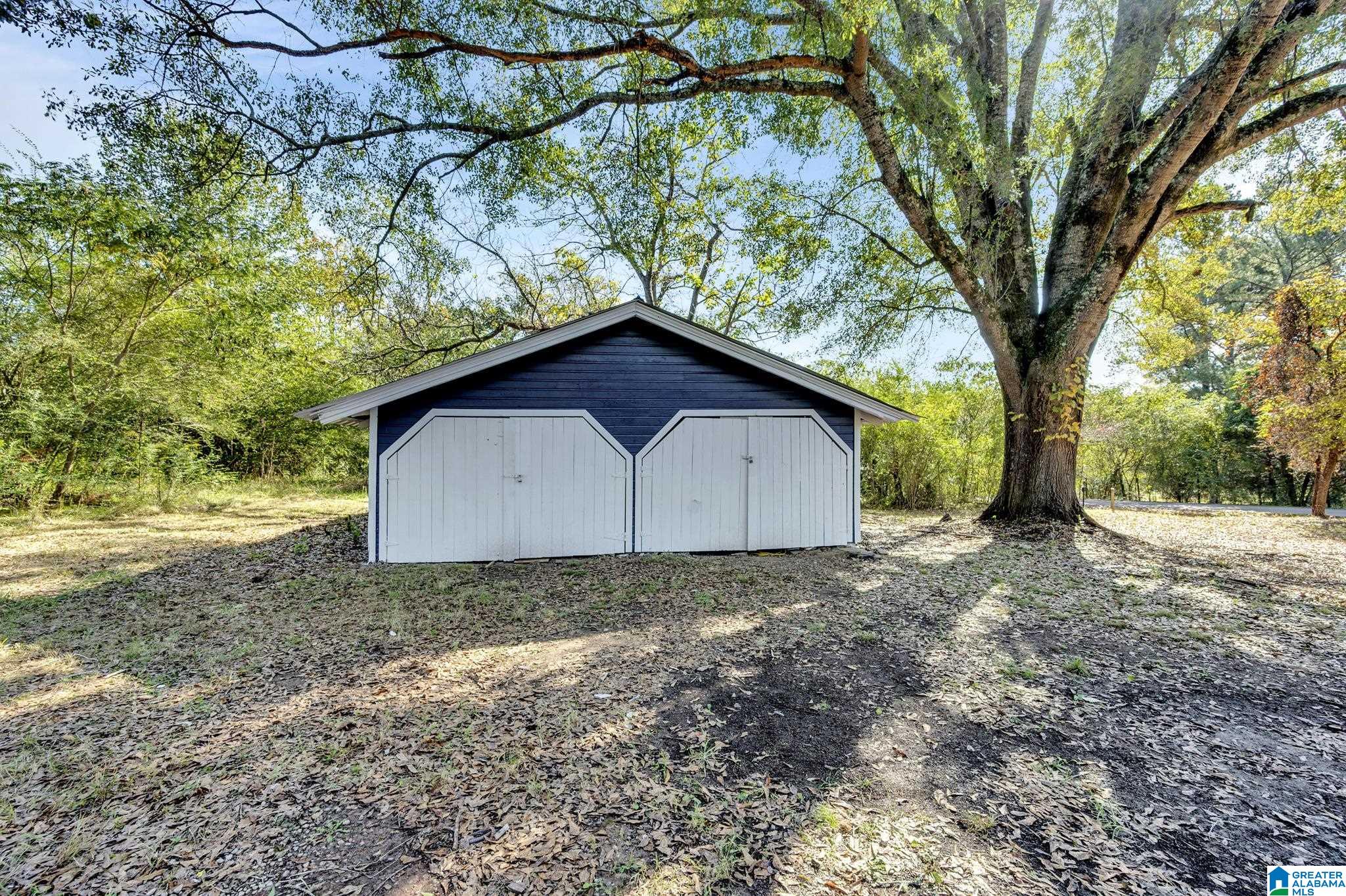925 Loop Road Warrior, AL 35180 - Photo 22 of 28