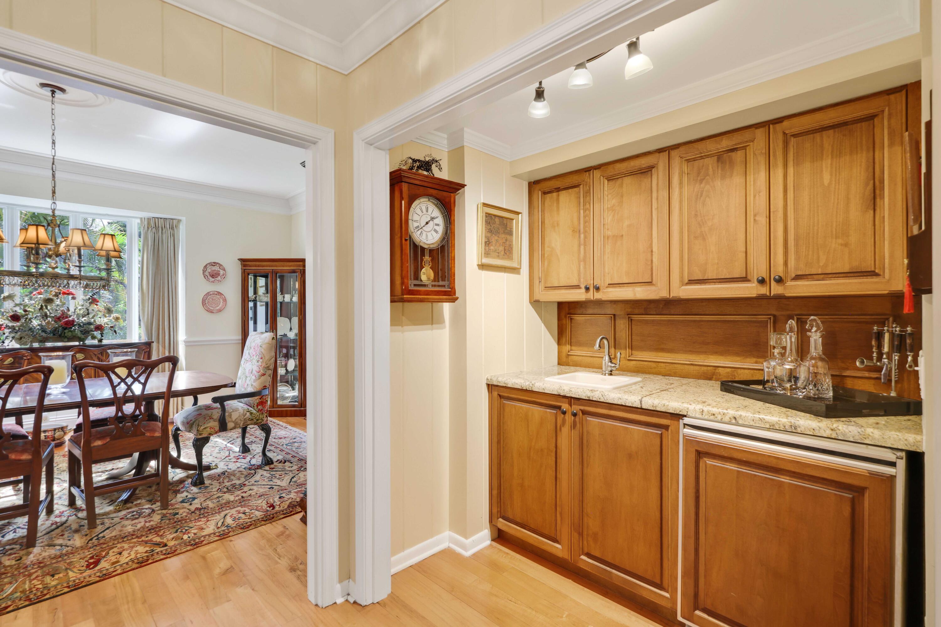 36 Country Road Boynton Beach, FL 33436 - Photo 18 of 51 Wet Bar