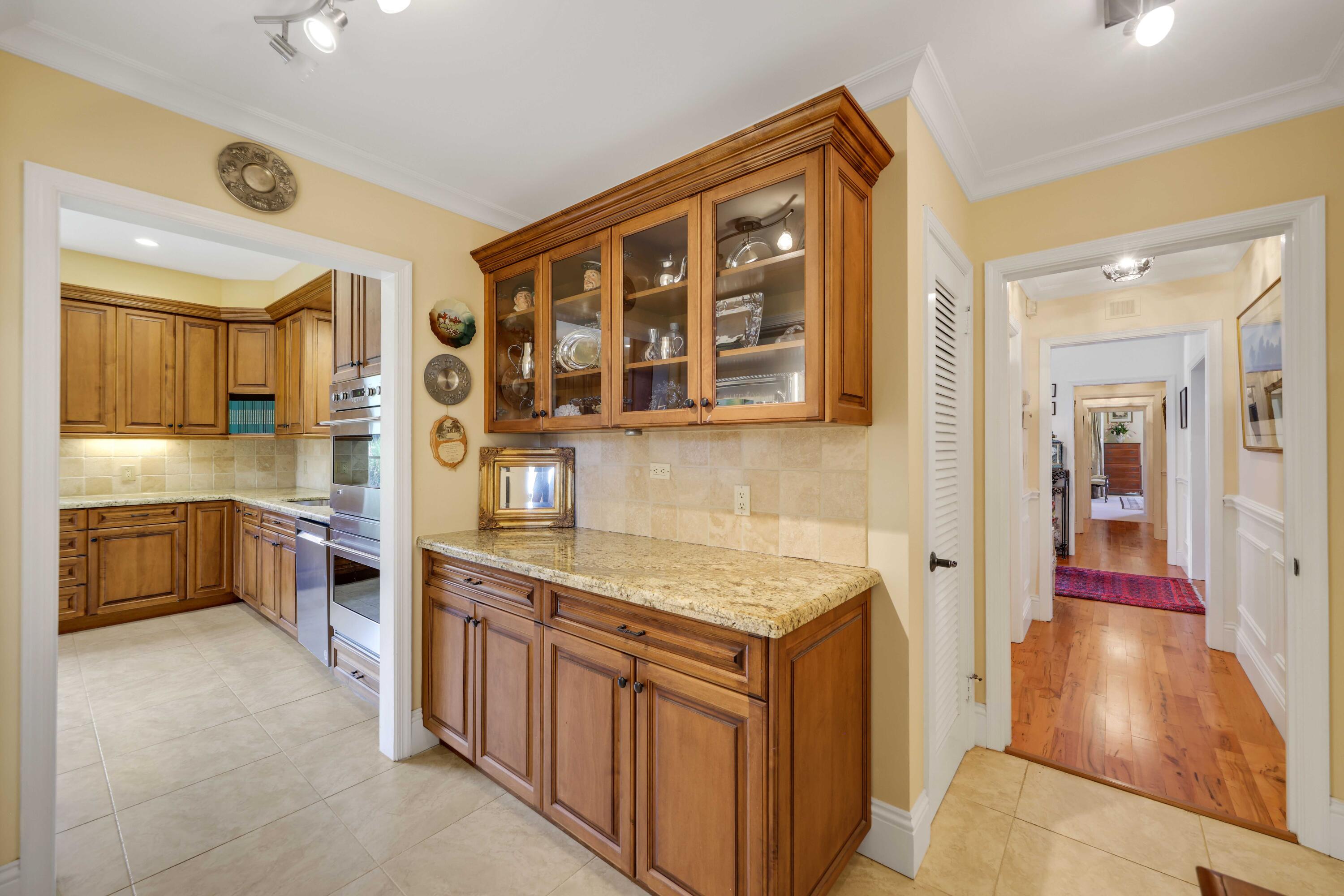 36 Country Road Boynton Beach, FL 33436 - Photo 20 of 51 Kitchen