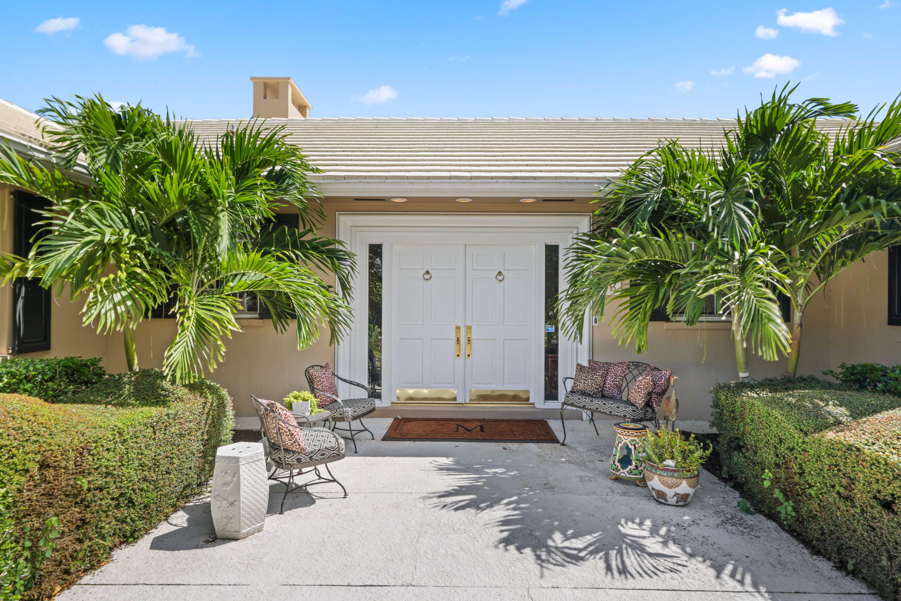 36 Country Road Boynton Beach, FL 33436 - Photo 4 of 51 Entry