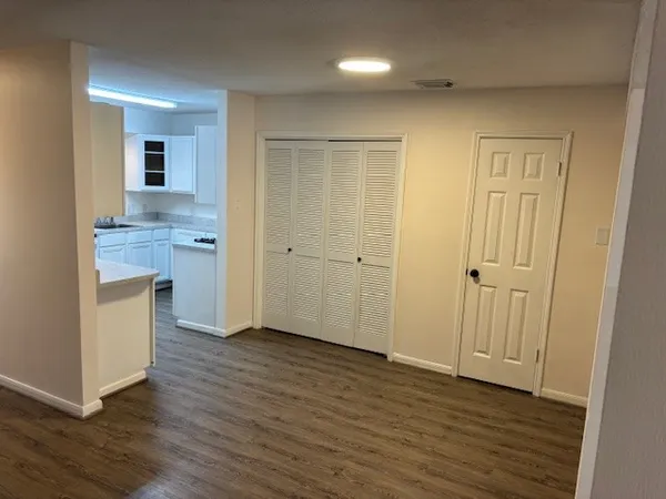 $2,100 | 1323 Reddleshire Lane, Unit 1323, Houston, TX 77043