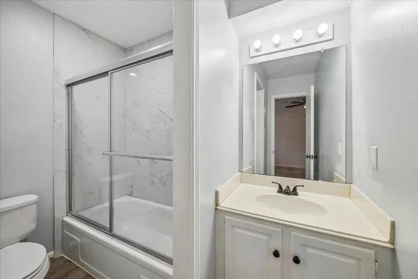 $1,900 | 1323 Reddleshire Lane, Unit 1323, Houston, TX 77043