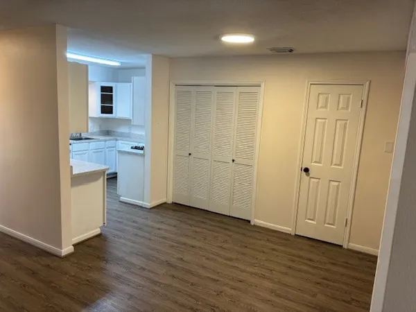 $2,100 | 1323 Reddleshire Lane, Unit 1323, Houston, TX 77043