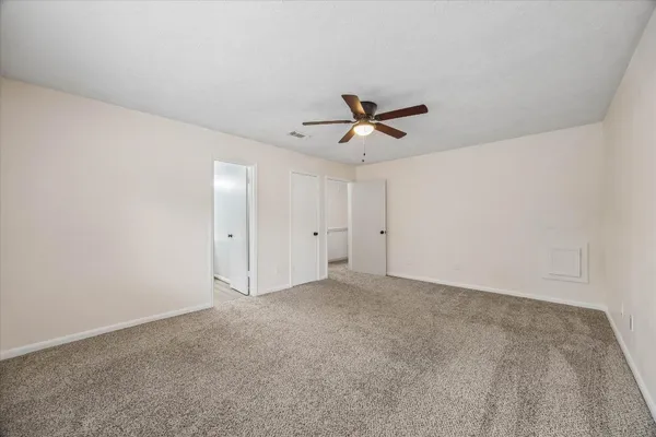 $1,900 | 1323 Reddleshire Lane, Unit 1323, Houston, TX 77043