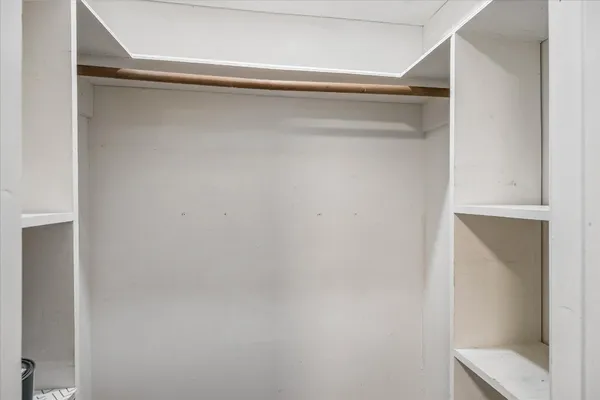 $1,900 | 1323 Reddleshire Lane, Unit 1323, Houston, TX 77043