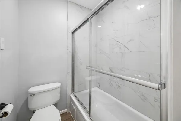 $1,900 | 1323 Reddleshire Lane, Unit 1323, Houston, TX 77043