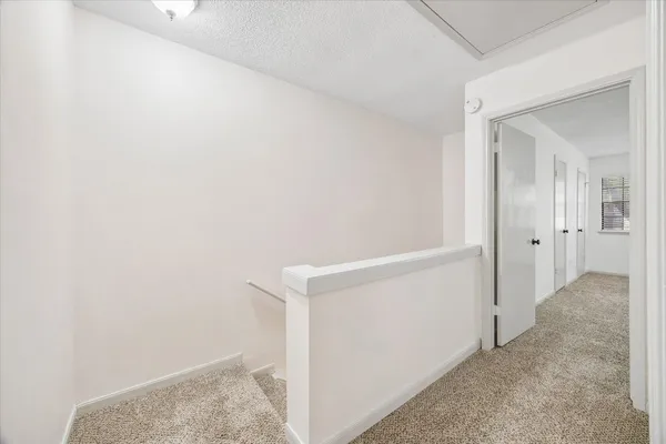 $1,900 | 1323 Reddleshire Lane, Unit 1323, Houston, TX 77043