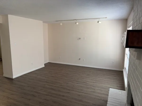 $2,100 | 1323 Reddleshire Lane, Unit 1323, Houston, TX 77043