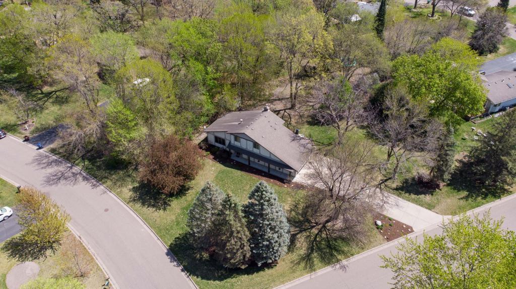 12951 Overlook Road Dayton, MN 55327 - Photo 4 of 35 Gallery Image 4