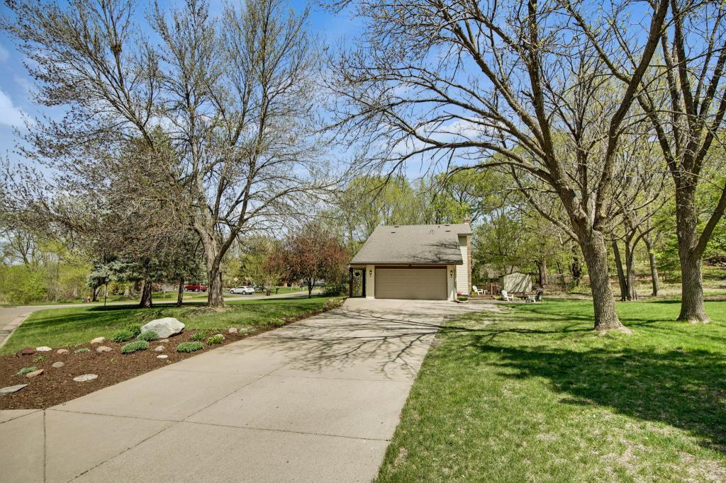 12951 Overlook Road Dayton, MN 55327 - Photo 7 of 35 Gallery Image 7