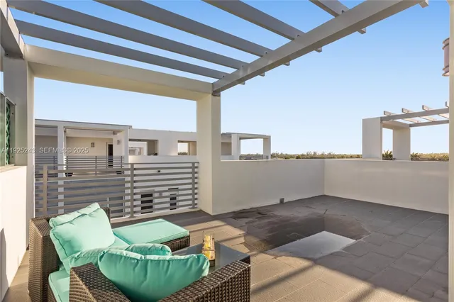 $5,200 | 9187 Northwest 33rd Street, Doral, FL 33178