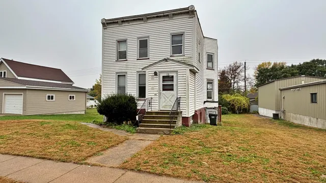 $79,900 | 12 East Main Street, Madelia, MN 56062